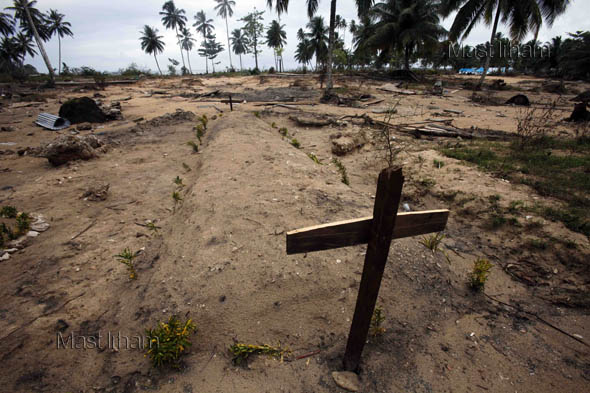 INDONESIA TSUNAMI AFTERMATH