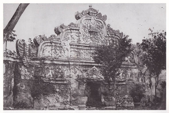 Tamansari Gerbang Barat, 1881.