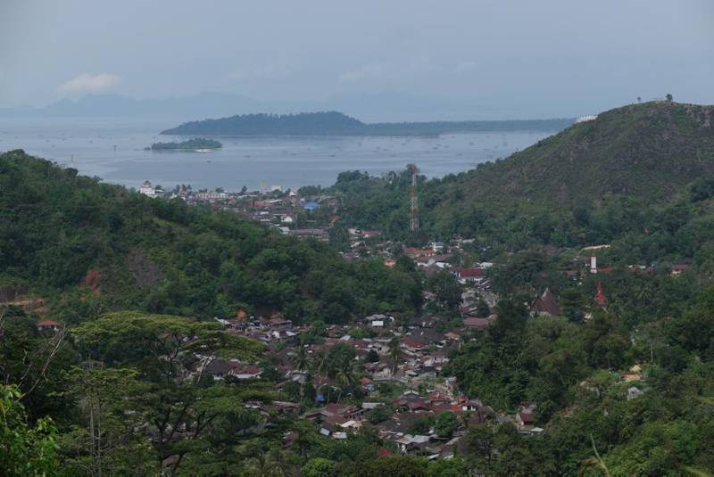 Pemandangan Kota Sibolga dilihat dari atas bukit